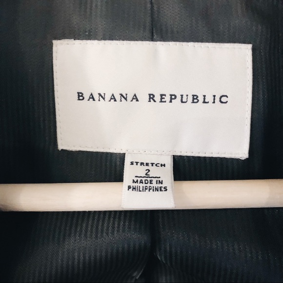 Banana Republic Tailored Black Blazer - NWOT - Picture 4 of 6